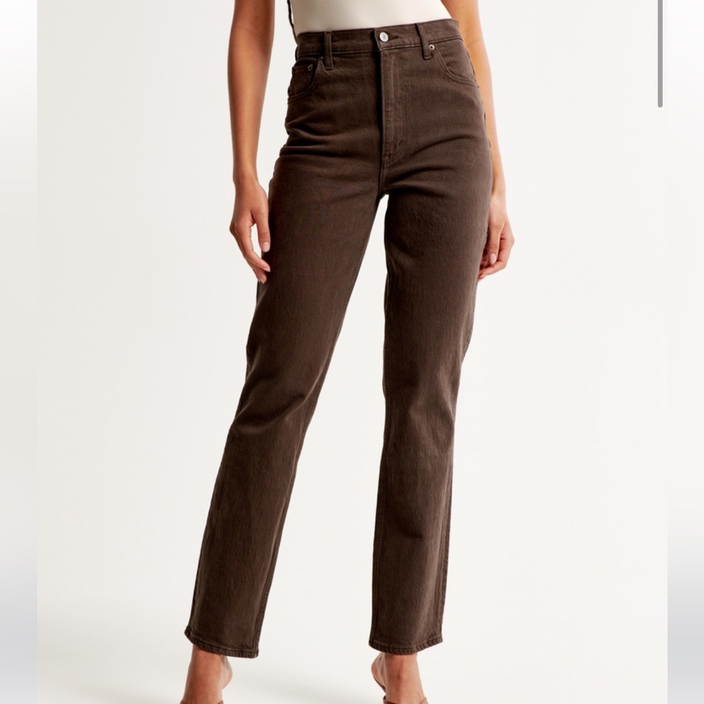 Abercrombie & Fitch Ultra High Rise 90s Straight Jean, Size 26L | Brown